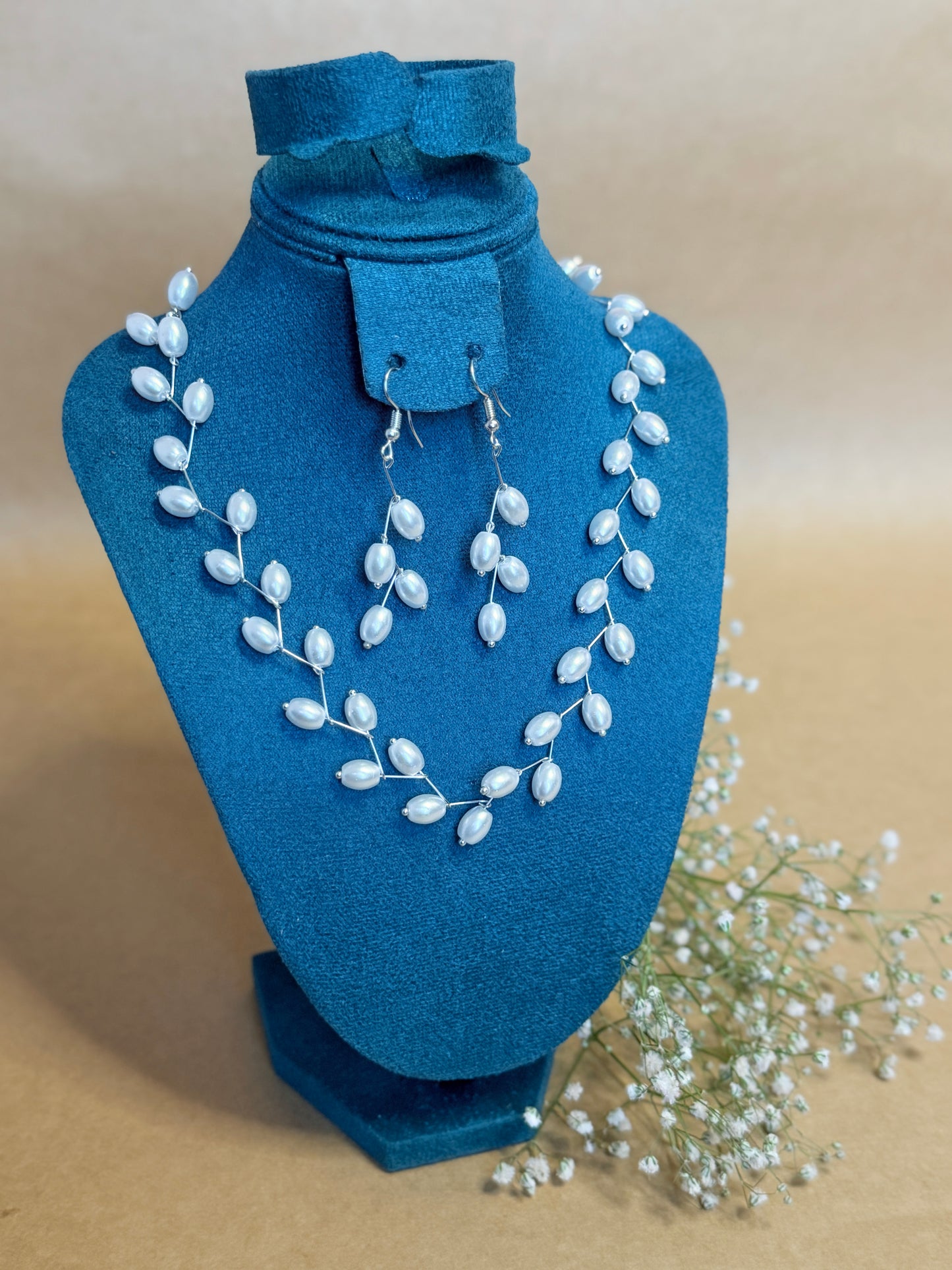 White Pearl Zig Zag Necklace & Earring Set