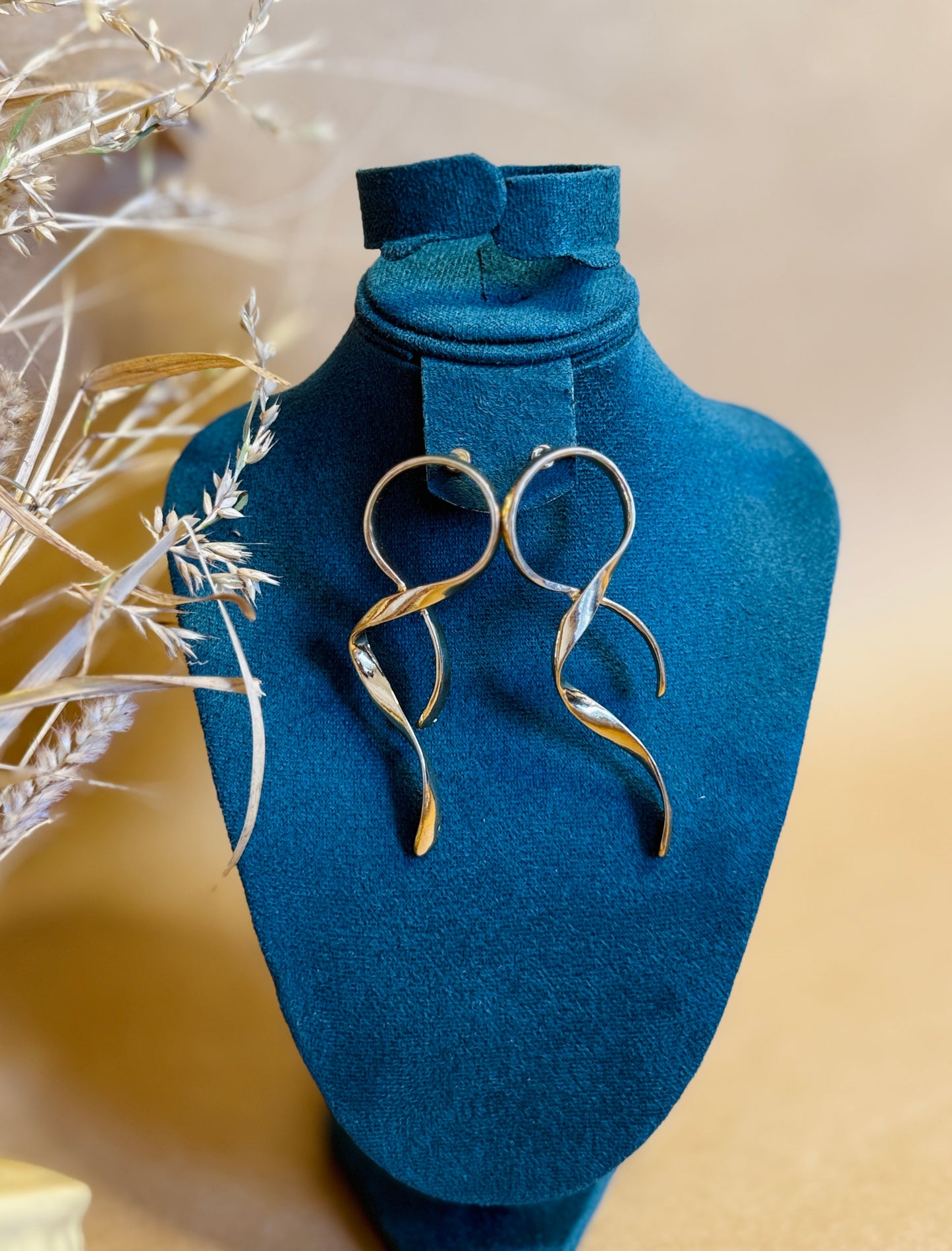 Lightweight Double Thread Earrings